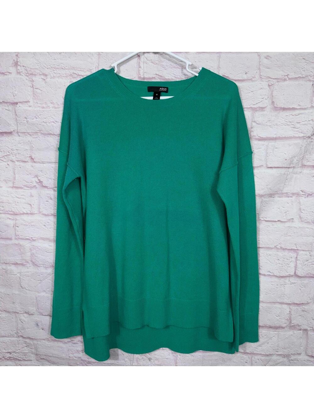AQUA Cashmere Women’s Green Cashmere Sweater Size Large